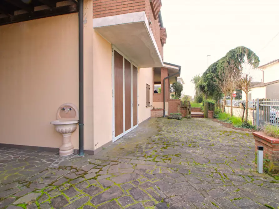 Immagine 43 di Villa in vendita  in Via Paolo Sarpi 18 a Solesino