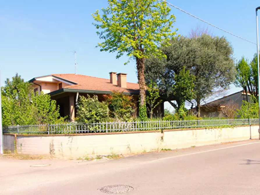 Immagine 47 di Villa in vendita  in Via Paolo Sarpi 18 a Solesino