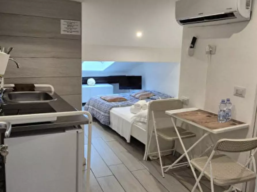 Immagine 4 di Appartamento in vendita  in Via Giambattista Borghesi n.8 a Parma