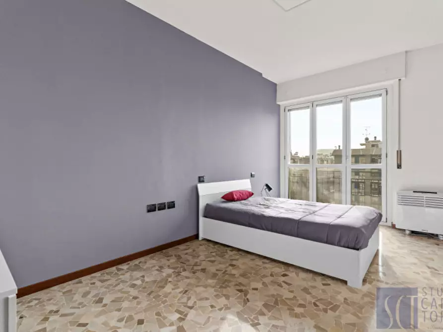 Immagine 1 di Camera in affitto  in Viale Famagosta a Milano