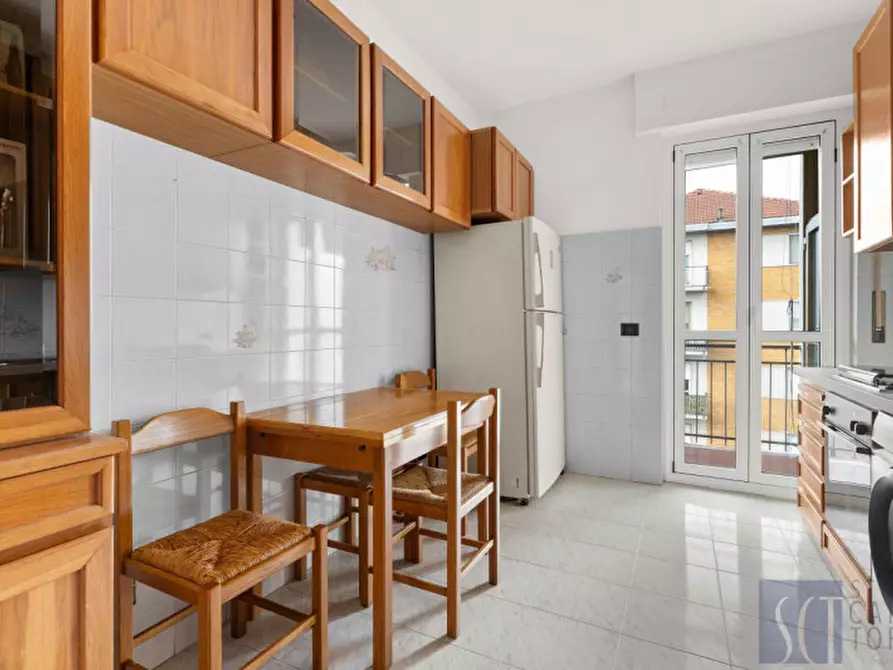 Immagine 7 di Camera in affitto  in Viale Famagosta a Milano