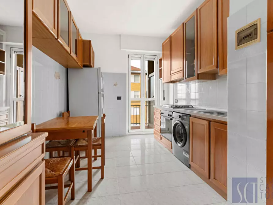 Immagine 10 di Camera in affitto  in viale famagosta a Milano