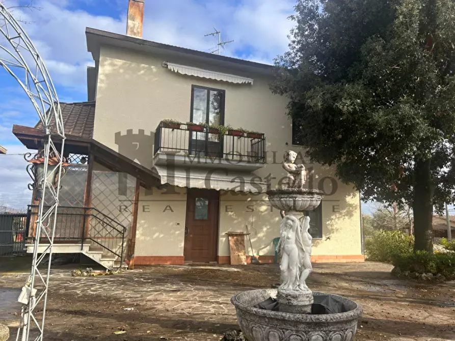 Immagine 1 di Casa indipendente in vendita  in colonnetta a Castiglione Del Lago