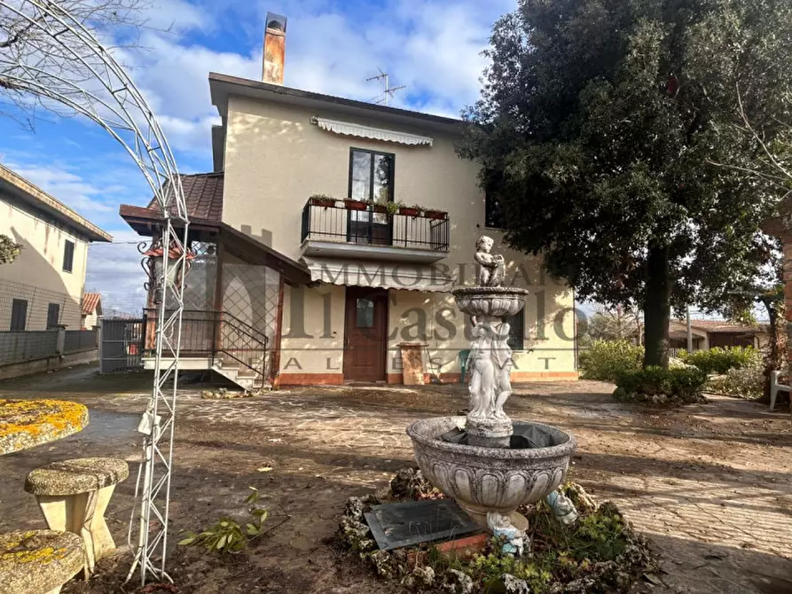 Immagine 9 di Casa indipendente in vendita  in colonnetta a Castiglione Del Lago