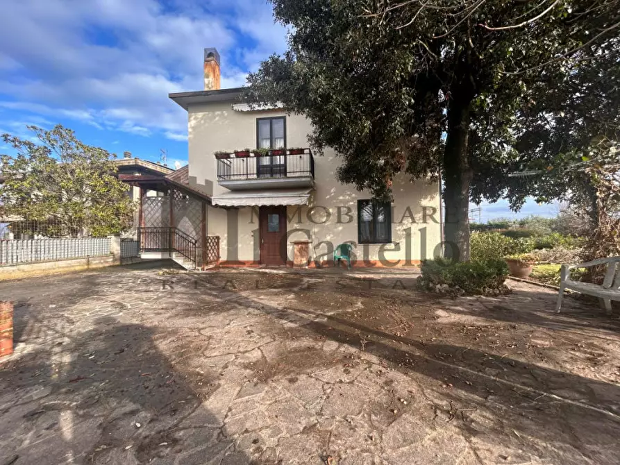 Immagine 11 di Casa indipendente in vendita  in colonnetta a Castiglione Del Lago