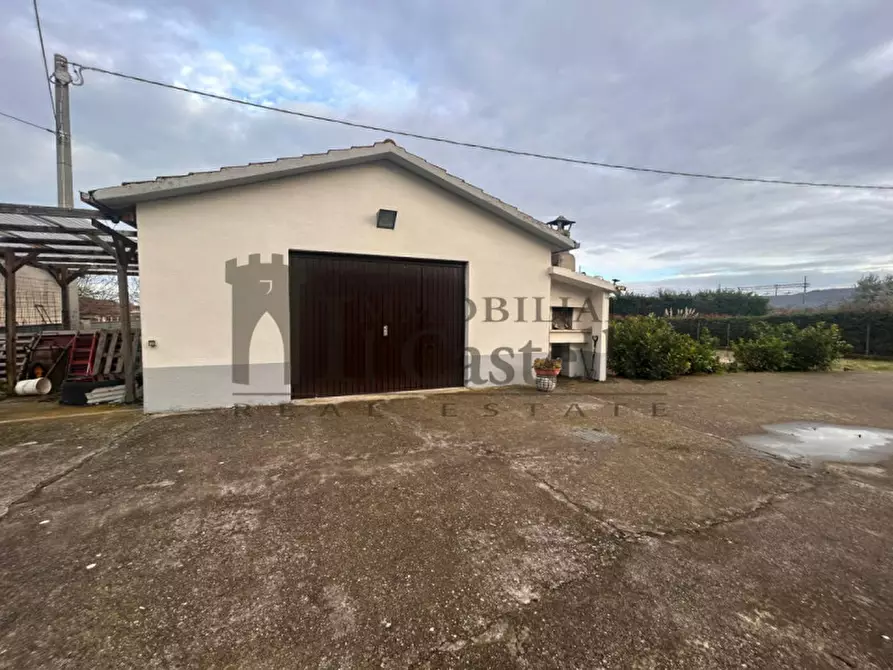 Immagine 13 di Casa indipendente in vendita  in colonnetta a Castiglione Del Lago