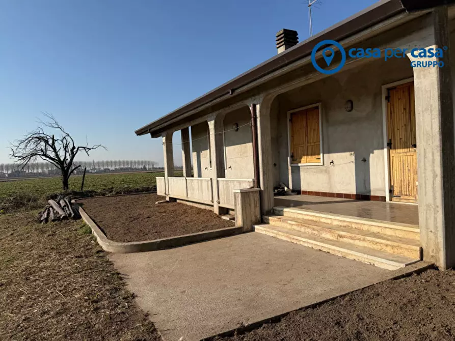 Immagine 6 di Casa bifamiliare in vendita  in Via Isolella, 5 a Cerea