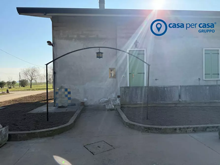 Immagine 11 di Casa bifamiliare in vendita  in Via Isolella, 5 a Cerea