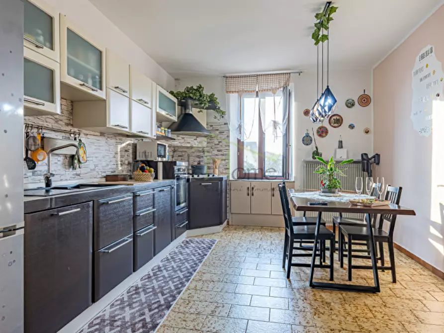 Immagine 5 di Appartamento in vendita  a Albese Con Cassano