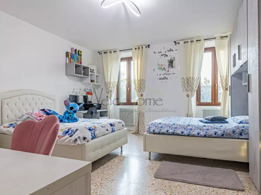 Immagine 10 di Appartamento in vendita  a Albese Con Cassano