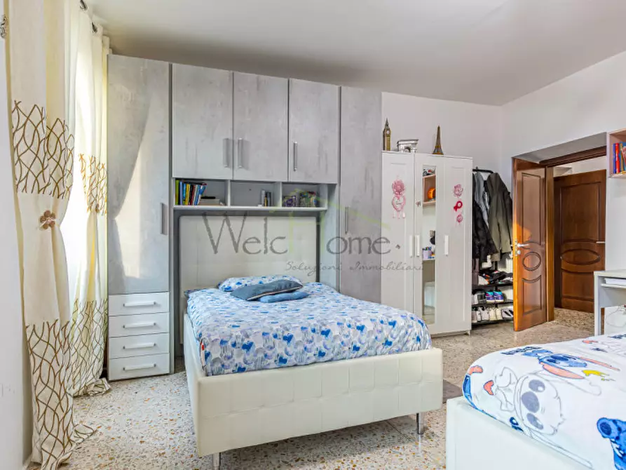 Immagine 11 di Appartamento in vendita  a Albese Con Cassano