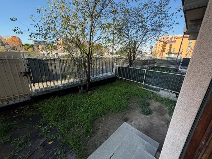 Immagine 6 di Appartamento in vendita  in Viale Vittorio Bottego a Parma