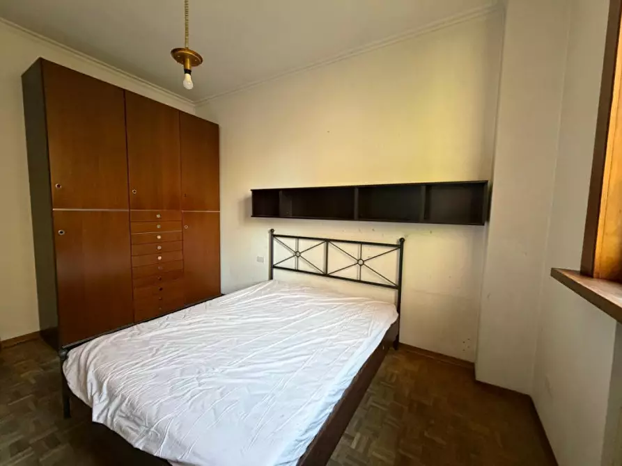 Immagine 13 di Appartamento in vendita  in Viale Vittorio Bottego a Parma