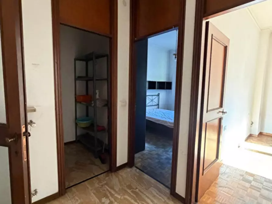 Immagine 15 di Appartamento in vendita  in Viale Vittorio Bottego a Parma