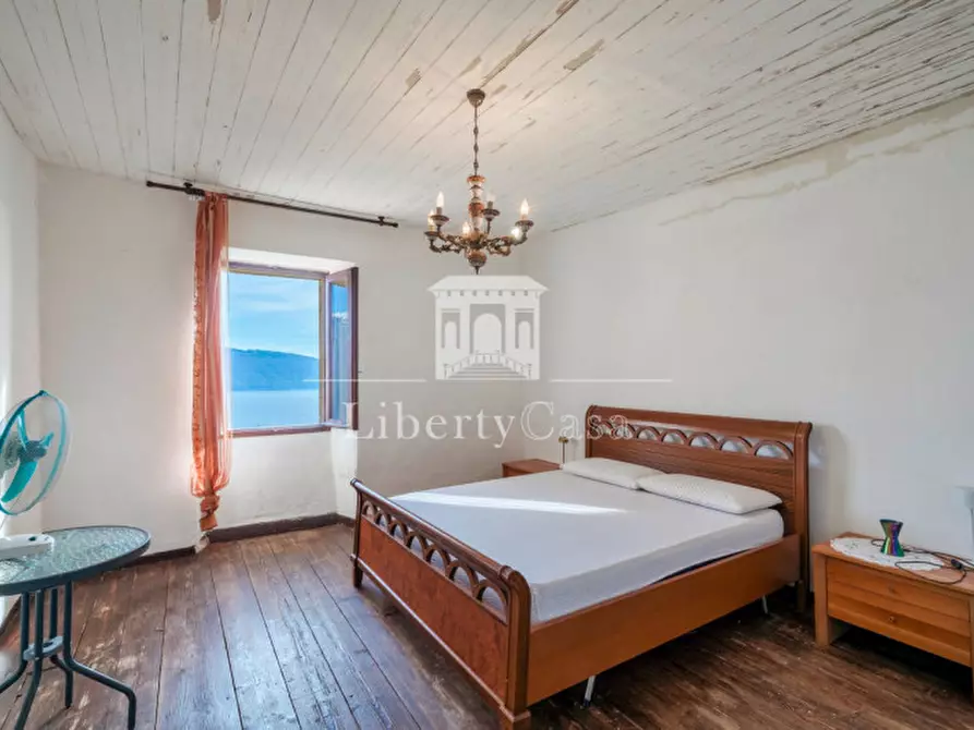 Immagine 7 di Villetta a schiera in vendita  in Via del Sole a Gargnano