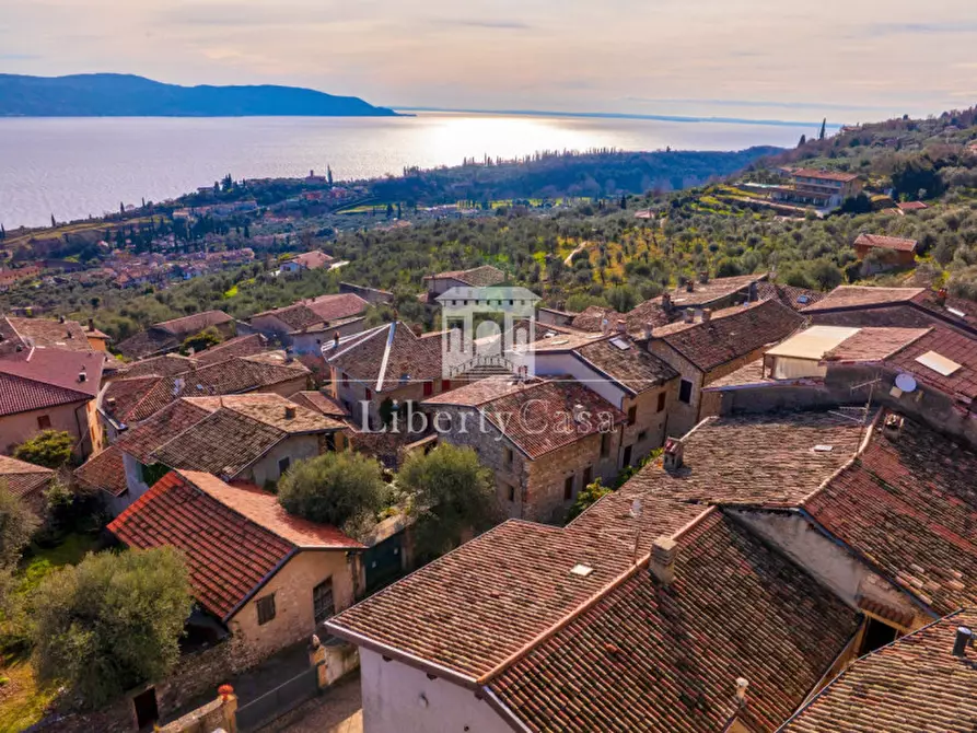 Immagine 11 di Villetta a schiera in vendita  in Via del Sole a Gargnano
