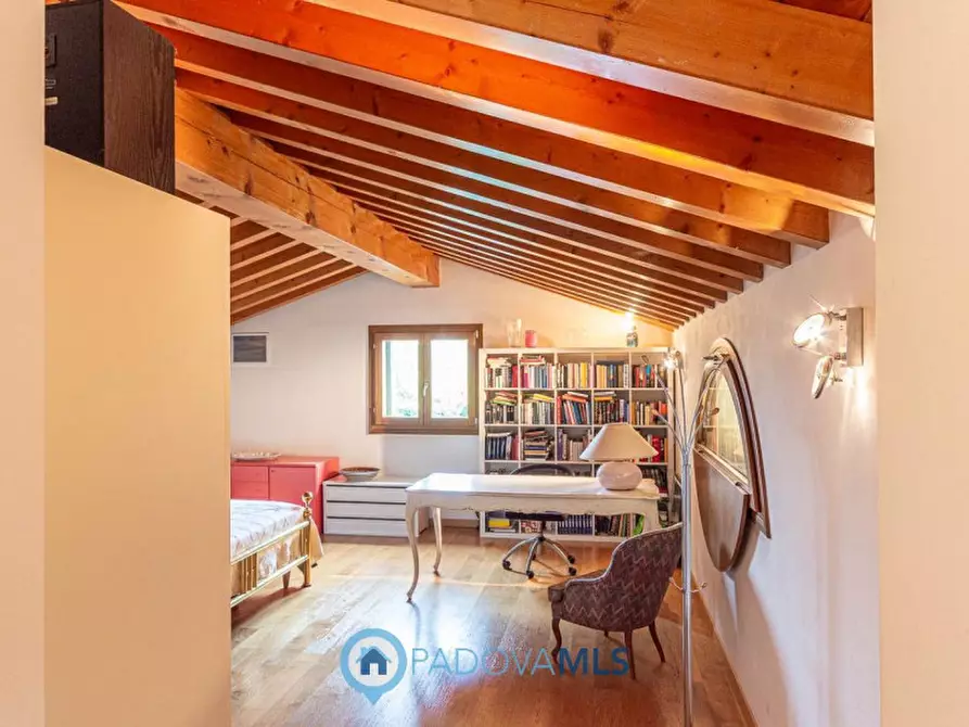 Immagine 24 di Villa in vendita  in Via Nespolaro a Rubano