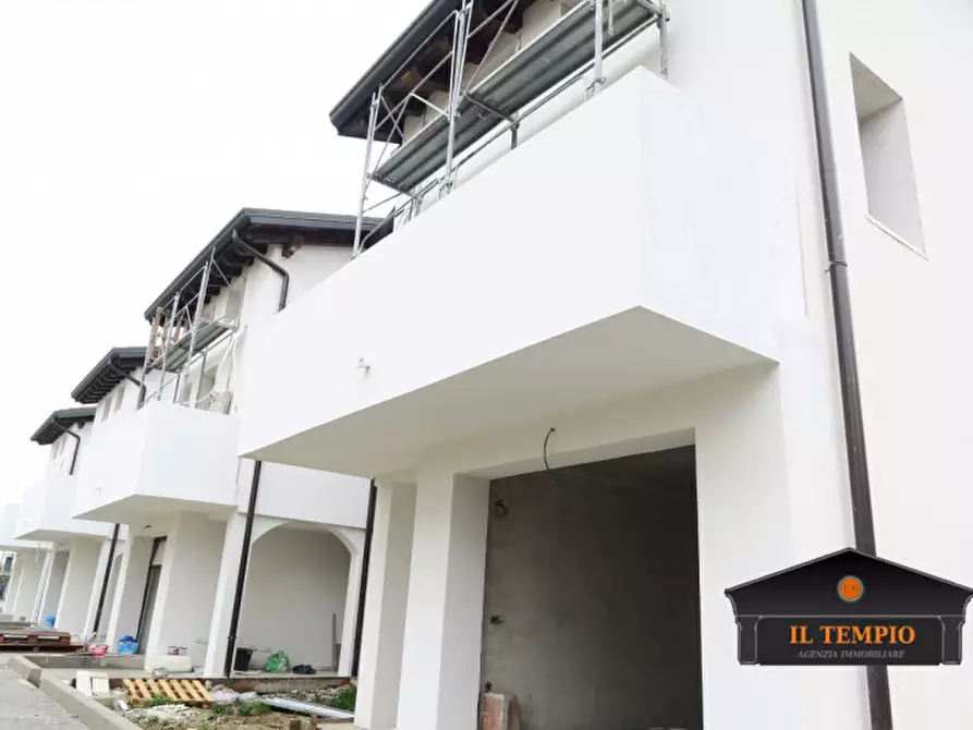 Immagine 9 di Villetta a schiera in vendita  in Via Papa Luciani a Bolzano Vicentino