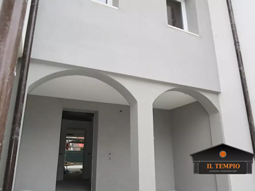 Immagine 13 di Villetta a schiera in vendita  in Via Papa Luciani a Bolzano Vicentino