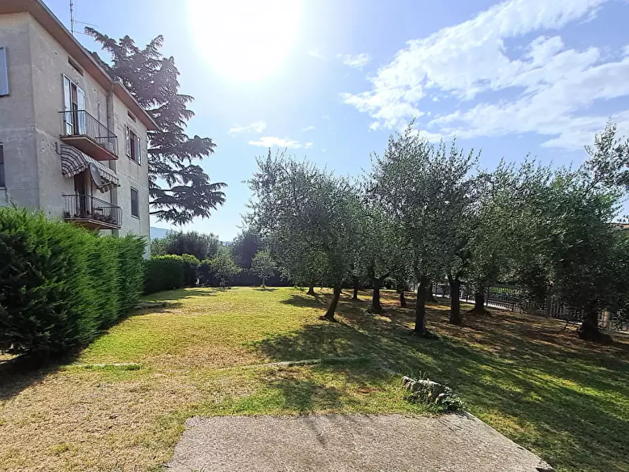 Immagine 1 di Appartamento in vendita  a Passignano Sul Trasimeno