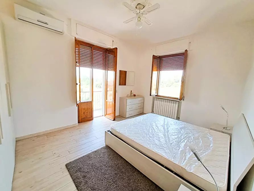 Immagine 6 di Appartamento in vendita  a Passignano Sul Trasimeno