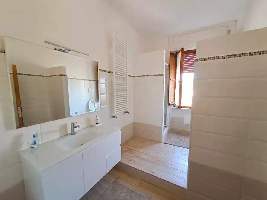 Immagine 9 di Appartamento in vendita  a Passignano Sul Trasimeno