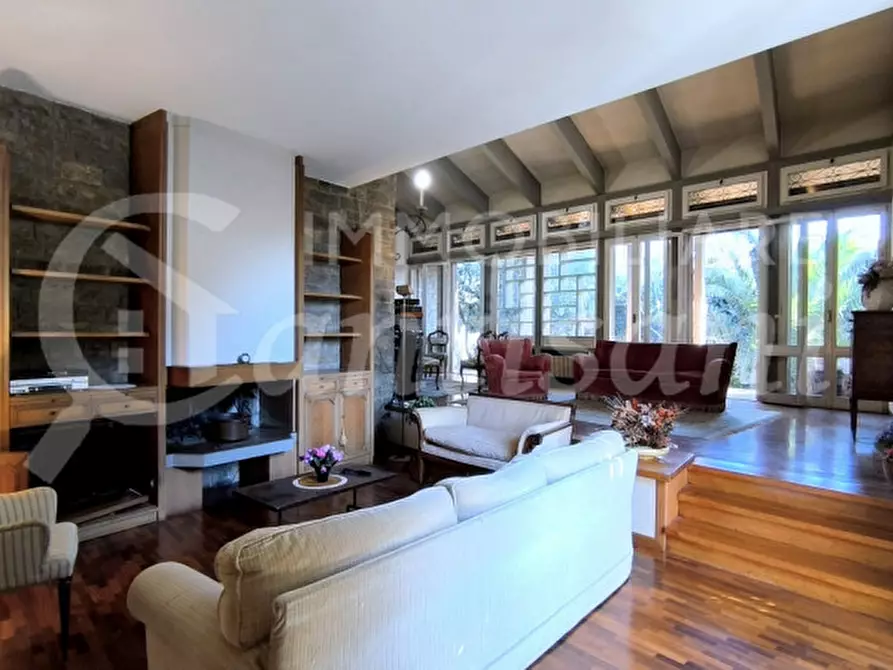 Immagine 1 di Villa in vendita  in Via dei Cappuccini a Firenze