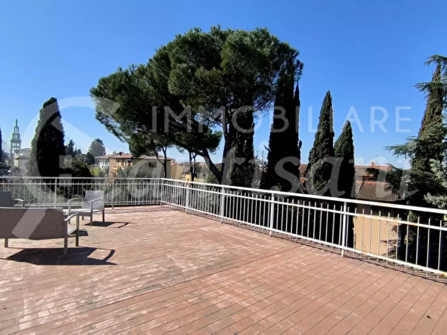 Immagine 1 di Villa in vendita  in Via dei Cappuccini a Firenze