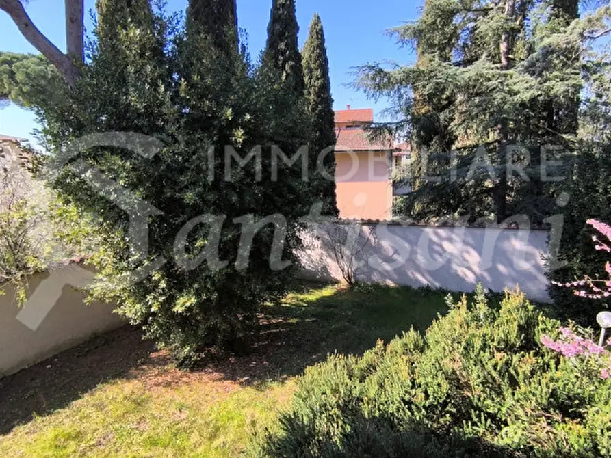 Immagine 4 di Villa in vendita  in Via dei Cappuccini a Firenze
