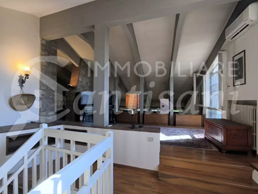 Immagine 12 di Villa in vendita  in Via dei Cappuccini a Firenze