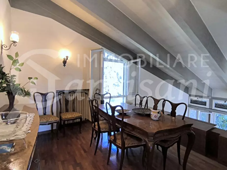 Immagine 14 di Villa in vendita  in Via dei Cappuccini a Firenze