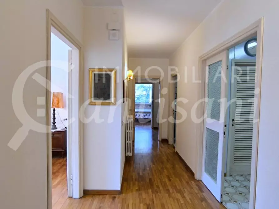 Immagine 23 di Villa in vendita  in Via dei Cappuccini a Firenze