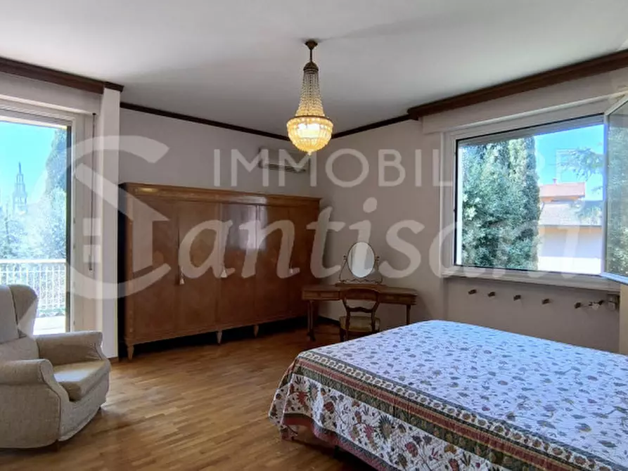 Immagine 27 di Villa in vendita  in Via dei Cappuccini a Firenze