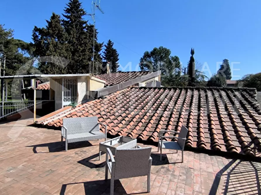 Immagine 35 di Villa in vendita  in Via dei Cappuccini a Firenze