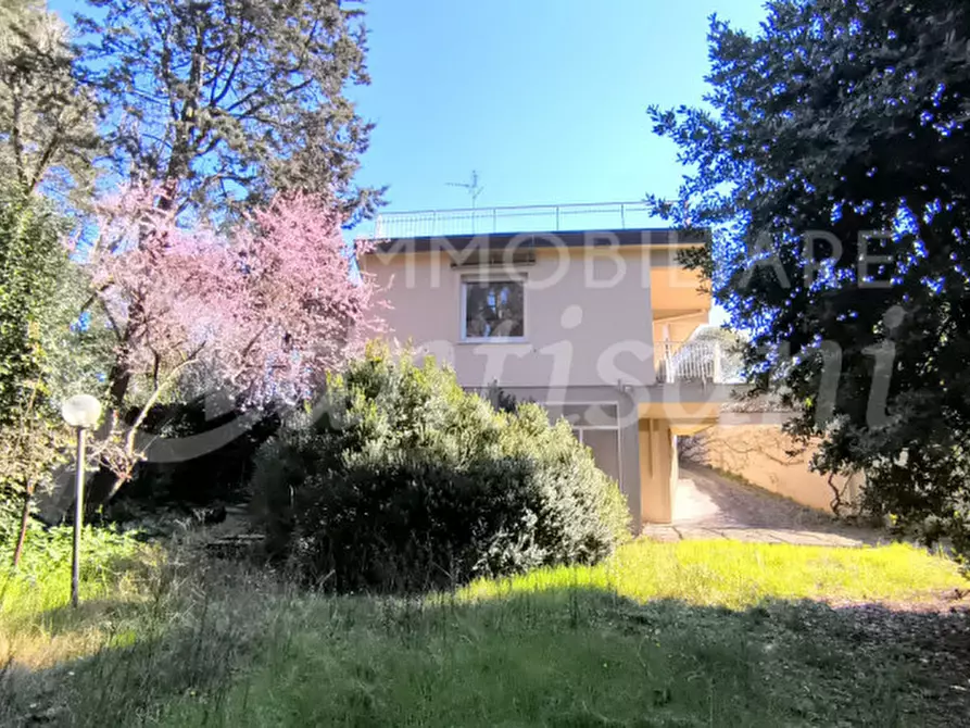 Immagine 46 di Villa in vendita  in Via dei Cappuccini a Firenze