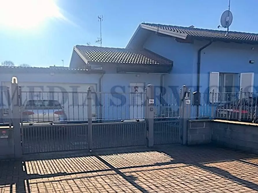 Immagine 1 di Villa in vendita  in via Tramia n° 94 a Garlasco