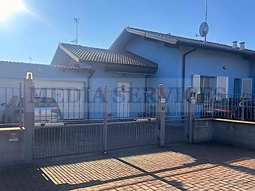 Immagine 2 di Villa in vendita  in via Tramia n° 94 a Garlasco