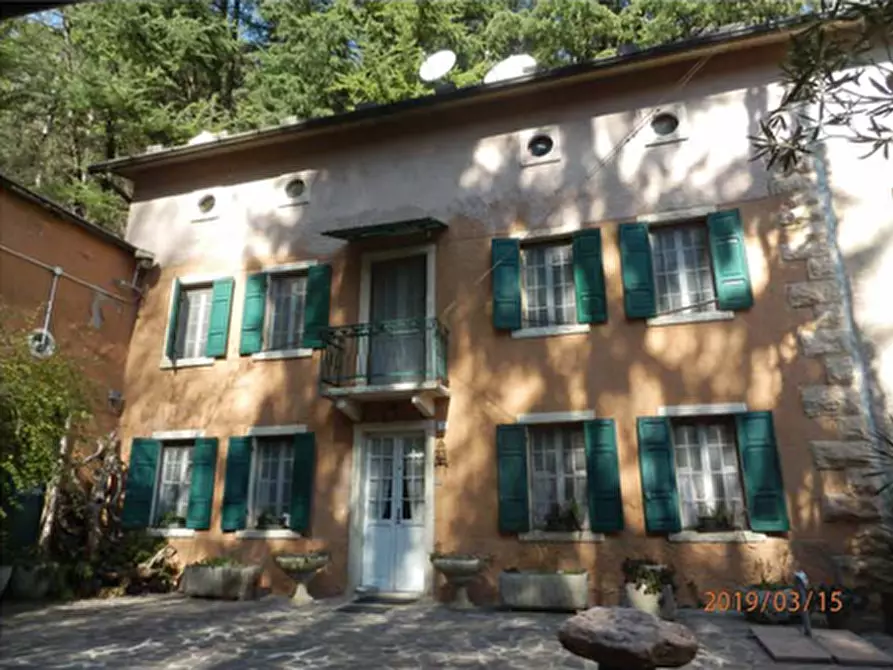 Immagine 1 di Palazzo in vendita  in Via Spionca 2 a Sant'anna D'alfaedo