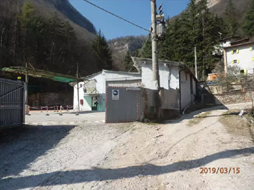 Immagine 2 di Palazzo in vendita  in Via Spionca 2 a Sant'anna D'alfaedo