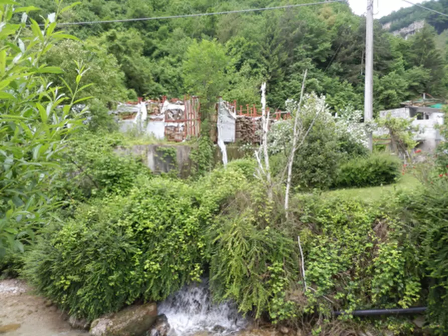 Immagine 25 di Palazzo in vendita  in Via Spionca 2 a Sant'anna D'alfaedo