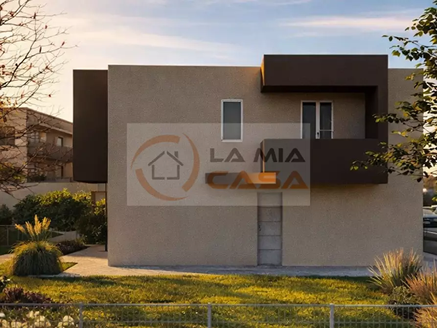 Immagine 2 di Villetta a schiera in vendita  in Via Vittorio Emanuele II a Legnaro