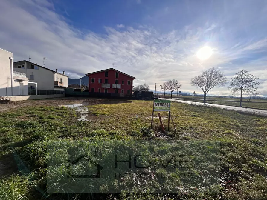 Immagine 1 di Terreno in vendita  a Rovolon