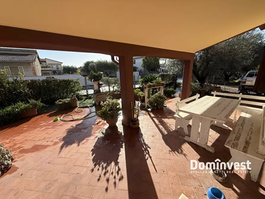 Immagine 12 di Casa bifamiliare in vendita  in Via dei Glicini a Montalto Di Castro