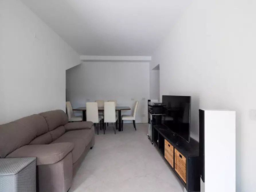 Immagine 5 di Appartamento in vendita  a Brescia