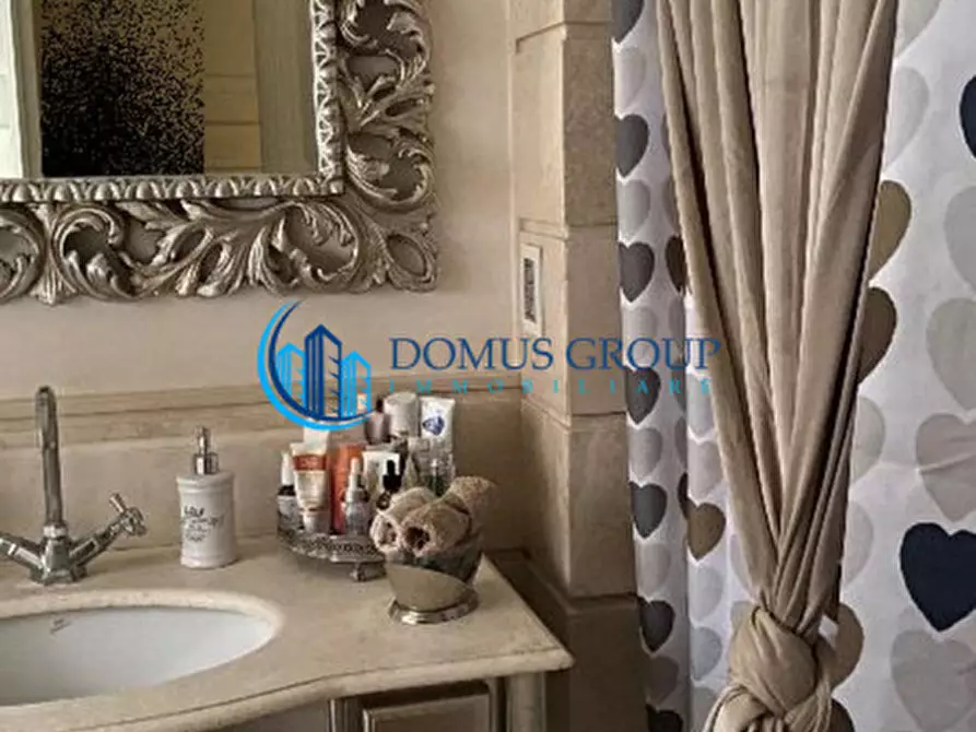 Immagine 15 di Appartamento in vendita  in Via Ronciglione a Roma