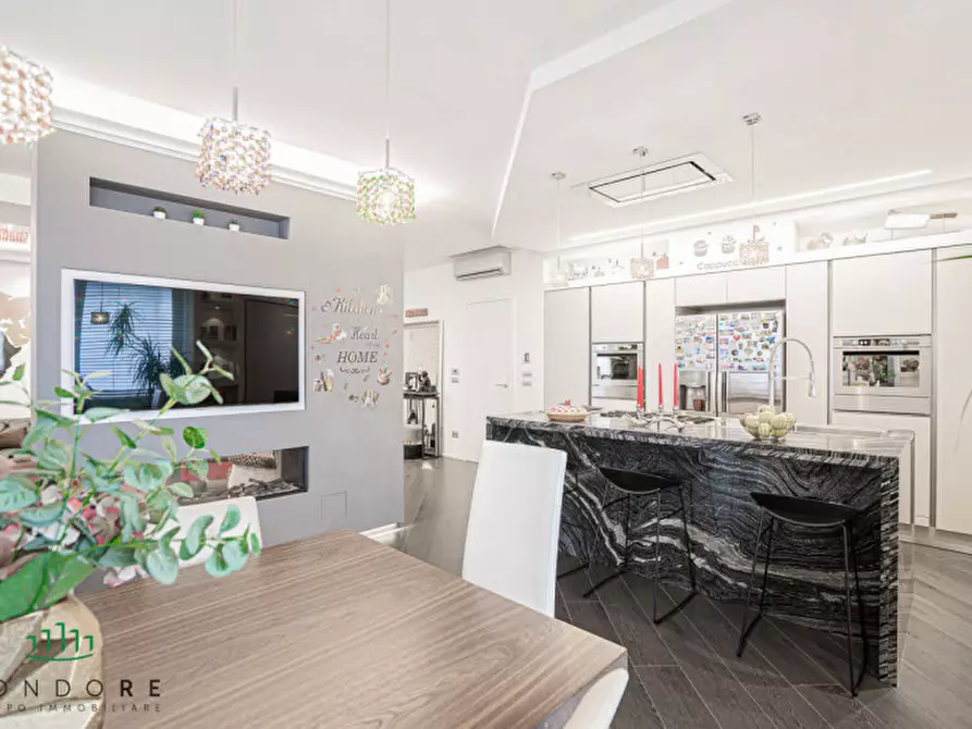 Immagine 6 di Attico in vendita  in Via Dante Alighieri a Bologna