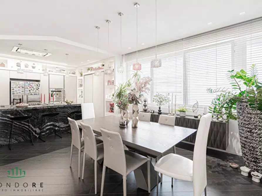 Immagine 10 di Attico in vendita  in Via Dante Alighieri a Bologna