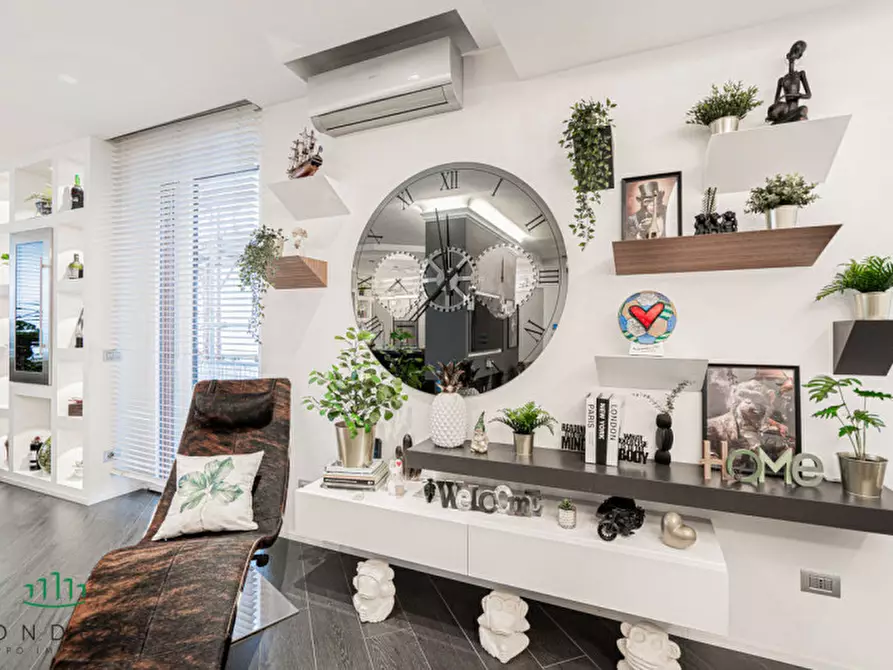 Immagine 29 di Attico in vendita  in Via Dante Alighieri a Bologna