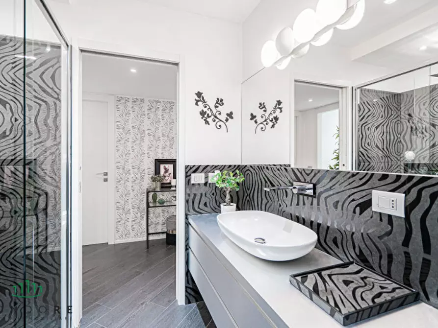 Immagine 50 di Attico in vendita  in Via Dante Alighieri a Bologna