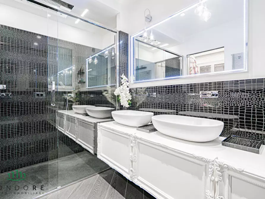 Immagine 70 di Attico in vendita  in Via Dante Alighieri a Bologna